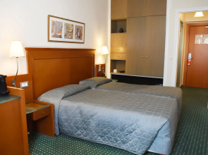 Adrian Hotel