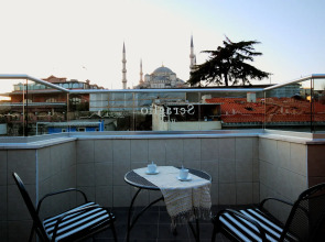 Seraglio Hotel & Suites