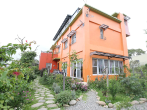Longtian Hill B&B