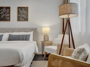 Marine Villas 2 in Hollywood