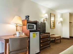 Rodeway Inn Brookville