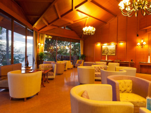 Diamond Cliff Resort & Spa, Patong Beach