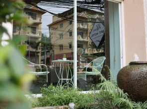 Naris Art Hotel