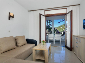 Nikola - 5 m From Beach - AC