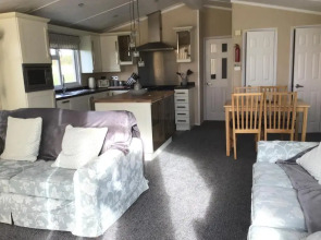 East kitcham lodge