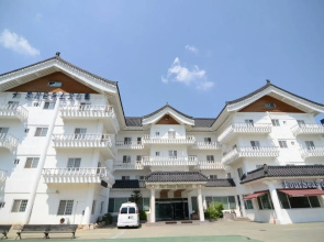 Four Season Youth Hostel