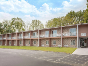 Howard Johnson by Wyndham Harrisburg