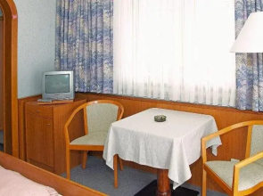 Pension Seirer