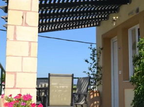 Despina Villa and Apartments