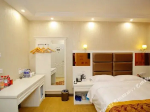 Super 8 Hefei Wenzhong Road University Area