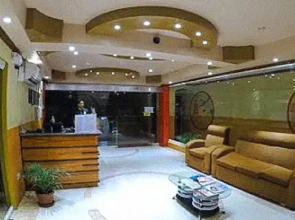 RedDoorz Plus @ Taj Hotel Tuguegarao