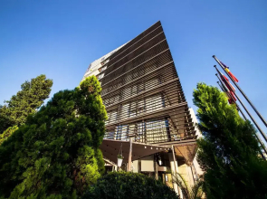 Golden Tulip Victoria Bucharest