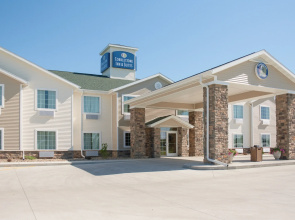 Cobblestone Inn & Suites - Winterset, IA