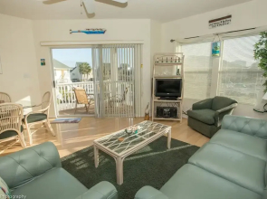 Sandpiper Cove 9226 1 Bedroom Condo by RedAwning