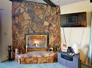 1125 Club View Dr Home 3 Bedrooms 3 Bathrooms Home