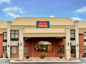 FairBridge Inn & Suites Fort Wayne