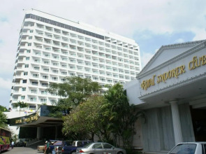 Royal Twins Palace Hotel