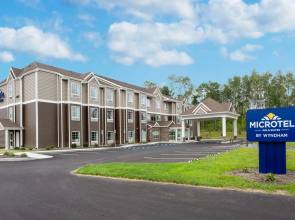 Microtel Inn & Suites by Wyndham Amsterdam