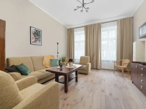 Wroclaw Apartment With Desk by Renters