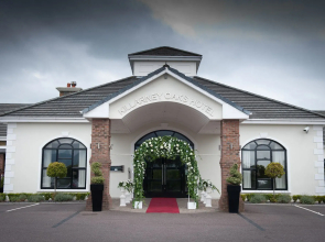 Killarney Oaks Hotel