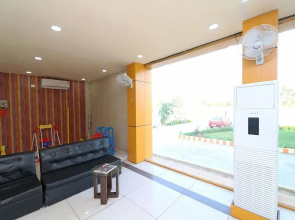 OYO 13483 Hotel Aradhya's