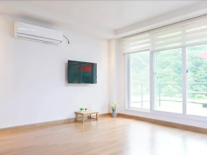 Hongcheon You, I and We Pension