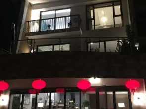 No. 10 Courtyard Villa