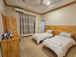 Kuri Himandhoo Inn
