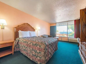 Knights Inn Lawton