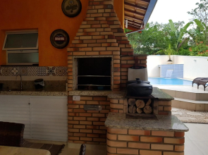 LINDA CASA TERREA UBATUBA - piscina, wifi, AC, churrasqueira, praia Lagoinha