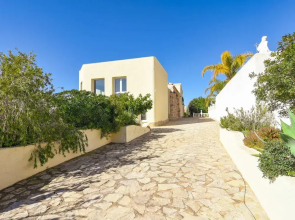 Lush Villa With Swimming Pool in Benitachell