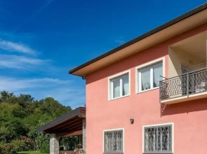 La Rosa Tra i Laghi B&B