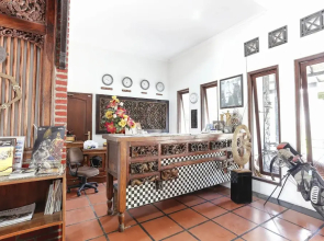 RedDoorz Plus @ Palagan