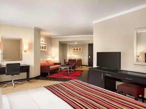 Ramada Plaza by Wyndham Dubai Deira