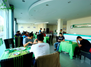 Yasmin Hotel & Restaurant
