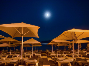 Romance Beach Hotel