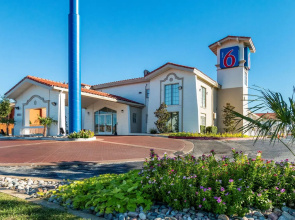 Motel 6 Euless, TX - DFW West