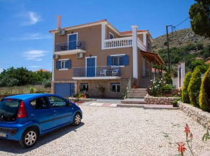 Mandi’s Apartments Aggelos