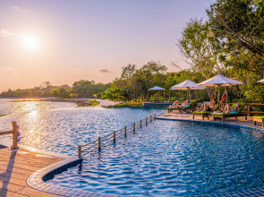 Курортный отель Green Bay Phu Quoc Resort & Spa