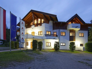 Tirol Camp