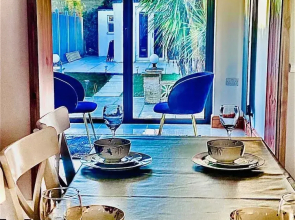 Spacious 3-bed House in Brighton With Parking