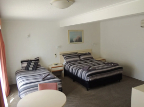 Argyle Terrace Motor Inn and Villa Units