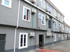 danahotelandsuites