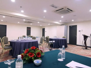 Pacific Express Hotel Central Market