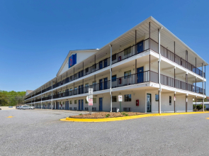 Motel 6 Greenville, SC