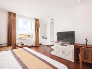 Phnom Penh Katari Hotel