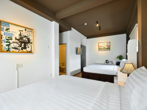 The Noble Swan Wood Park Hotel