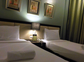 Urban Manor Hotel