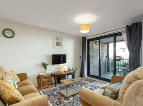 Host Stay Farrier William