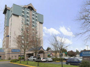 Travelodge by Wyndham Vancouver Airport